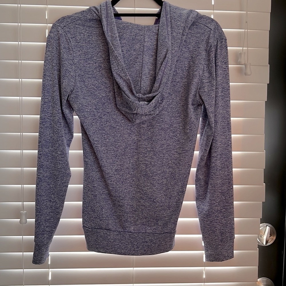 Super cute and casual soft purple zip up hoody! 🛍️🛍️ - Picture 6 of 11